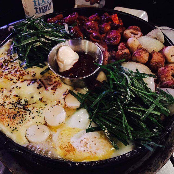 데일리푸드 퇴근 후 술 한 잔 하기 좋은 홍대 맛집 10