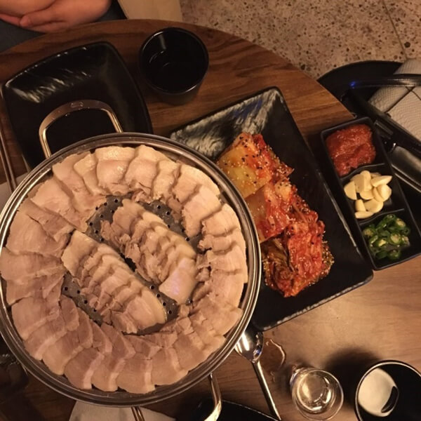 데일리푸드 사람들 잘 몰랐던 연남동 맛집, 가성비로 웨이팅까지