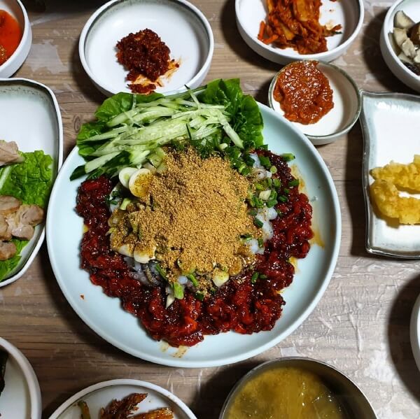 데일리푸드 전라도의 푸짐한 상차림 맛볼 수 있는 영암 맛집