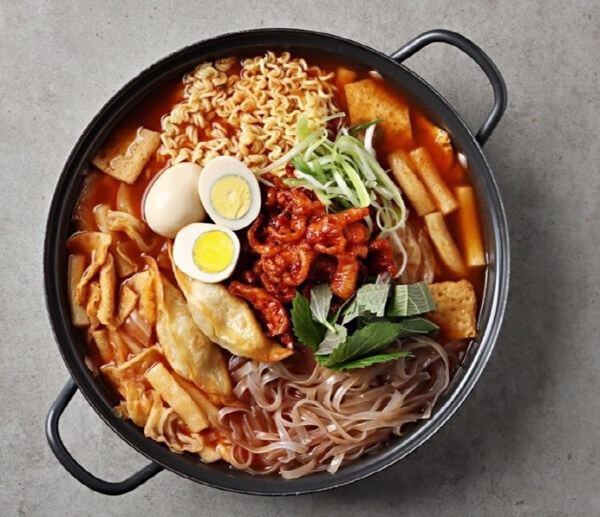 데일리푸드 떡순이들이 쉬쉬하며 잘 알려주지 않았던 떡볶이 맛집
