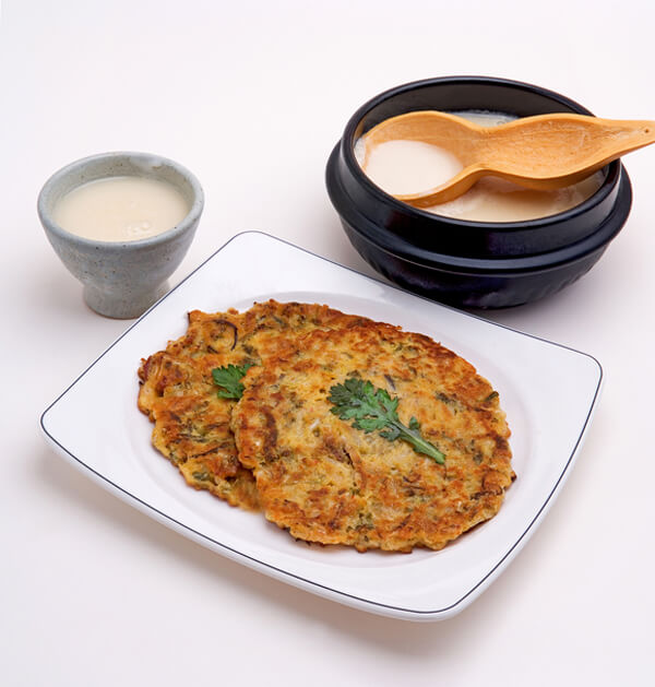 데일리푸드 비 오는 날 빈대떡이 먹고 싶어지는 놀라운 이유