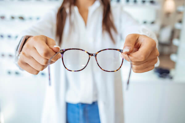 Geek Chic: Quirky Fashion Trend Increasing Eyewear Sales by 10%