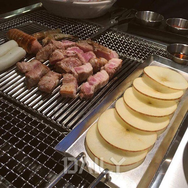 데일리 - 삼겹살의 무한대변신! 이색 삼겹살 맛집 8 푸드 푸드,맛집,고기,삼겹살,삼겹살맛집,무한대변신,이색삼겹살,이색맛집,이색삼겹살맛집... 