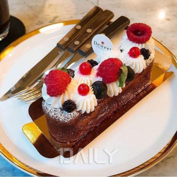 연남동,연남동카페,연남동카페추천,연남동맛집,연남동디저트맛집,연남동데이트카페,르낫농,카페하이웨스트,모파상,사르르카페 당 떨어지면... 