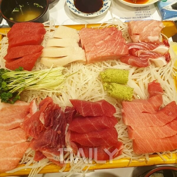 데일리 - 김에 싸먹으면 입에 사르르 녹는다, 서울 참치 맛집 푸드 참치맛집,참치,맛집,참치맛집추천,서울참치맛집,서울참치맛집추천,참치그라... 