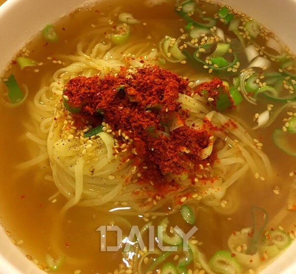 홍제역맛집,홍제역,맛집,홍제역맛집추천,서울홍제역맛집,서울홍제역맛집추천,봉황호프,유진치킨 화려하지 않아도 사람들 발길 끊이지 않는 서울... 