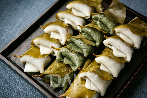 데일리 - 찹쌀떡이 MZ한테도 잘 '먹히는' 이유 푸드 찹쌀떡,찹쌀떡종류,찹쌀떡브랜드,찹쌀떡역사,찹쌀떡식감,찹쌀떡인기,찹쌀떡유래 ...