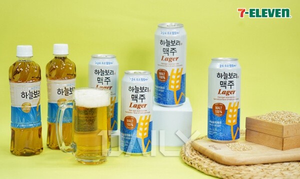 데일리 - 요즘 MZ들이 모일 때 마시는 인기 술 푸드 신상주류,신상,주류,신상술,술,술종류,새로살구,아크비어벚꽃맥주,진로골드,여울25