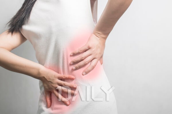 데일리 - 10명 중 8명이 경험하는 요통 원인과 예방법 건강 요통원인,요통,원인,요통예방법,요통증상,허리통증,허리통증원인,요통치료